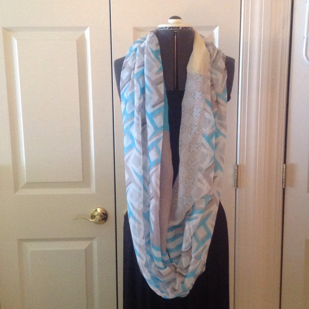Infinity Scarf - Picture 2 of 6
