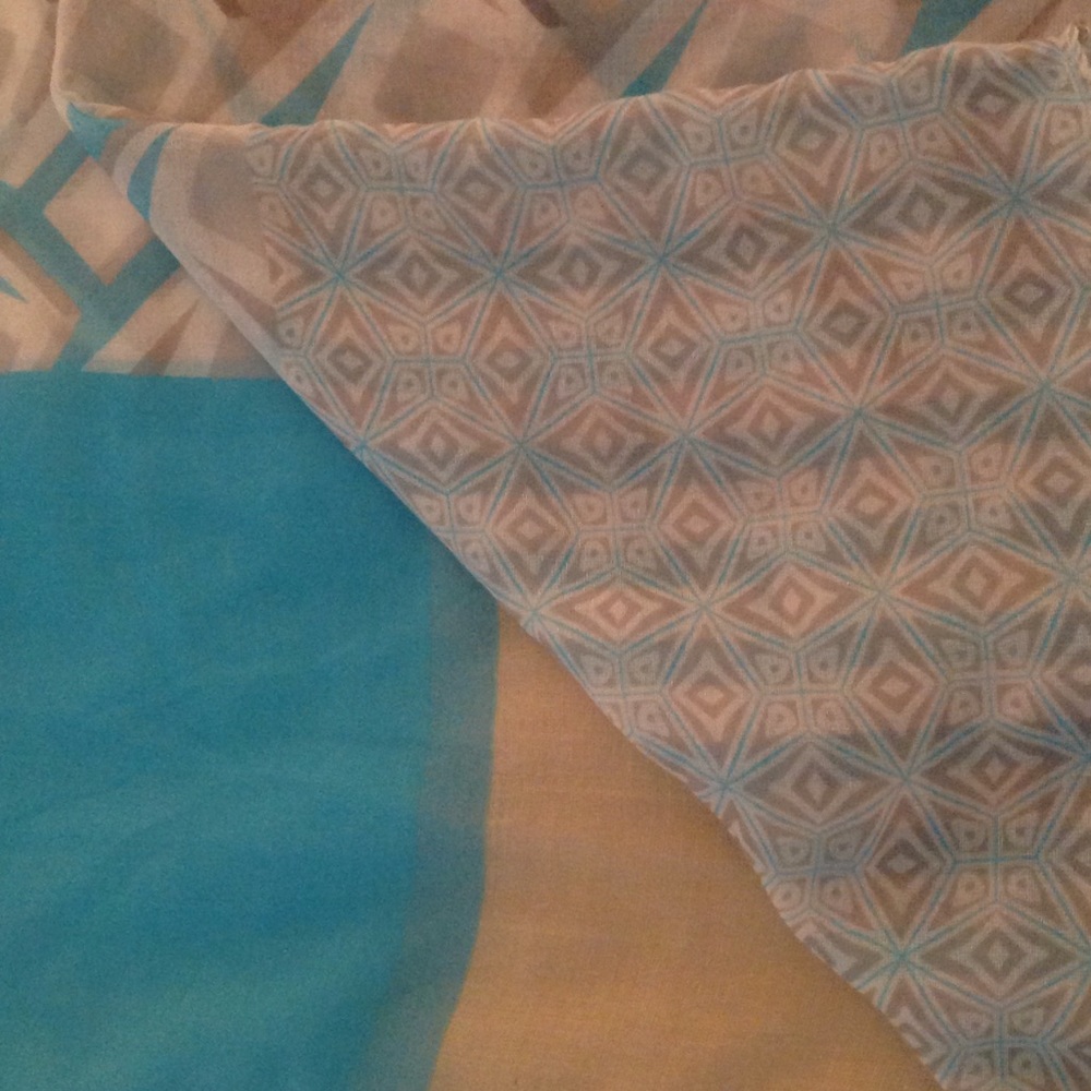 Infinity Scarf - Picture 5 of 6