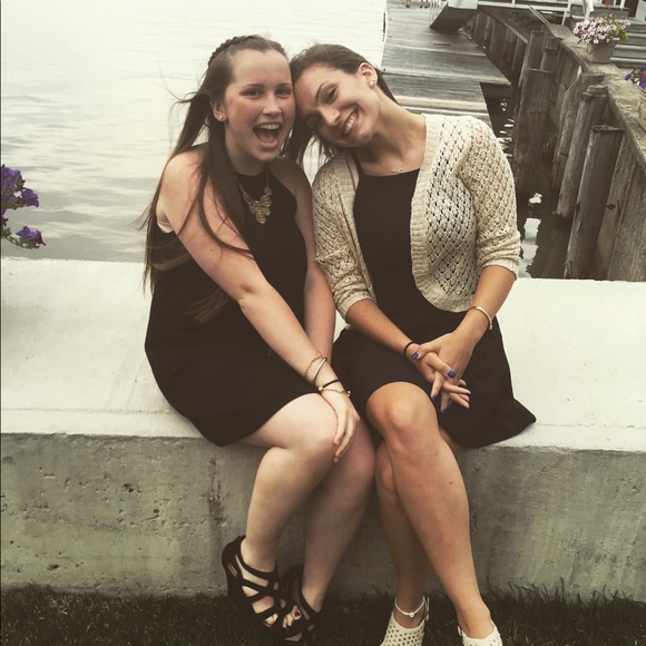 Meet your Posher, Kristen - Picture 1 of 1