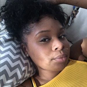 Meet your Posher, Amber