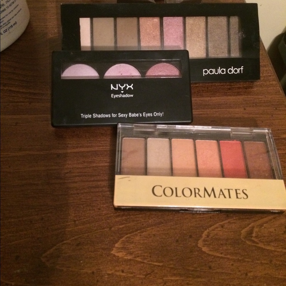 Eyeshadow pallets