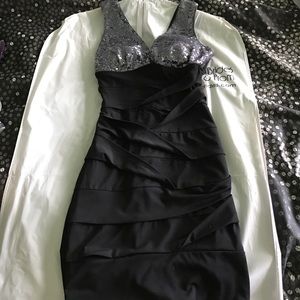 Short prom/ wedding/ party dress never worn!!