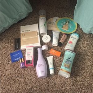 Huge beauty lot. Everything is new unused.