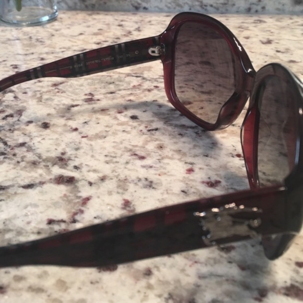 Beautiful Burberry Red Sunglasses with Case!❤️