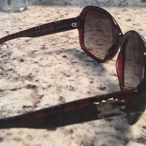 Beautiful Burberry Red Sunglasses with Case!❤️