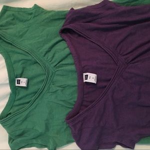 Gap basic tshirts