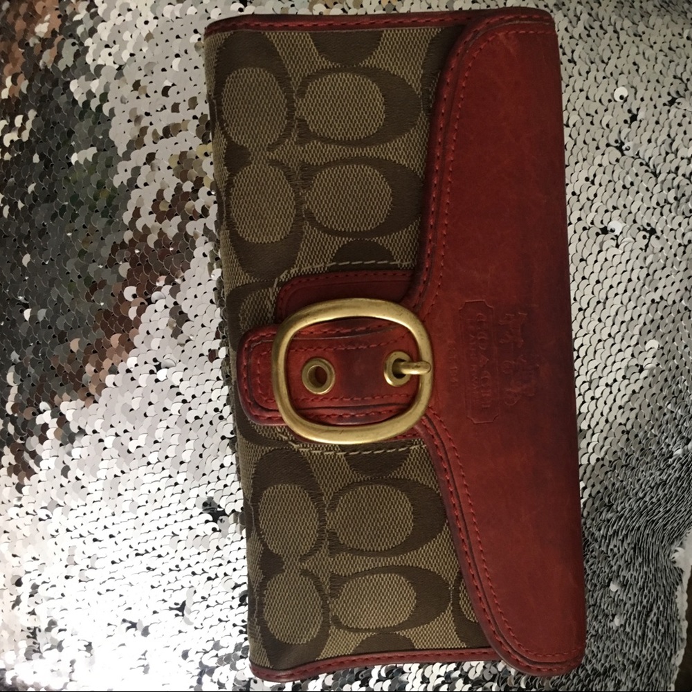 Coach wallet (used)