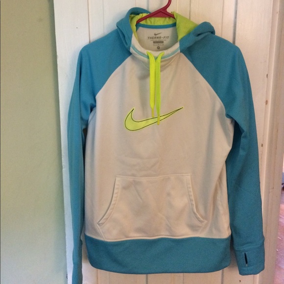 Nike Therma-fit hoodie SizeM - Picture 1 of 3