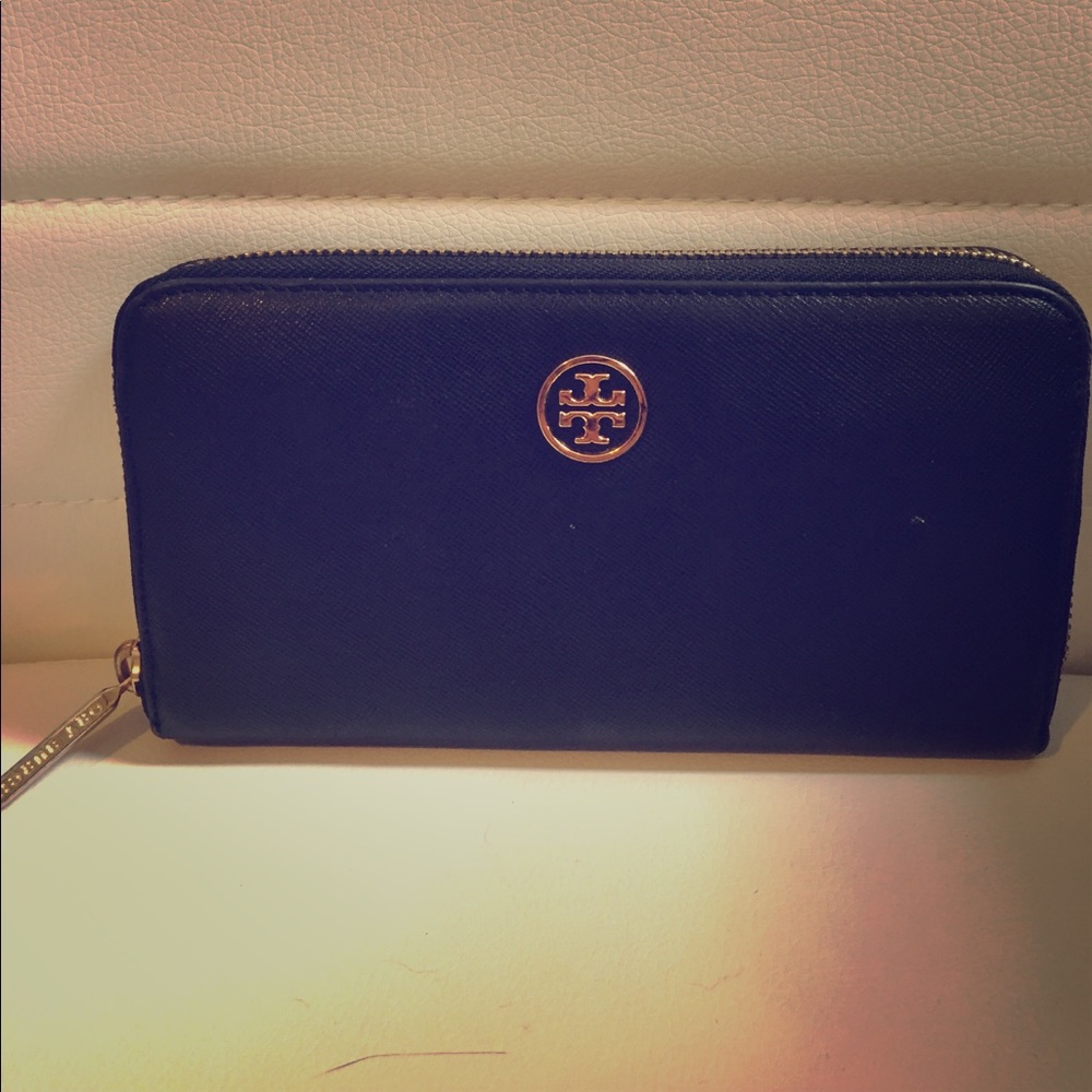 Tory Burch black wallet