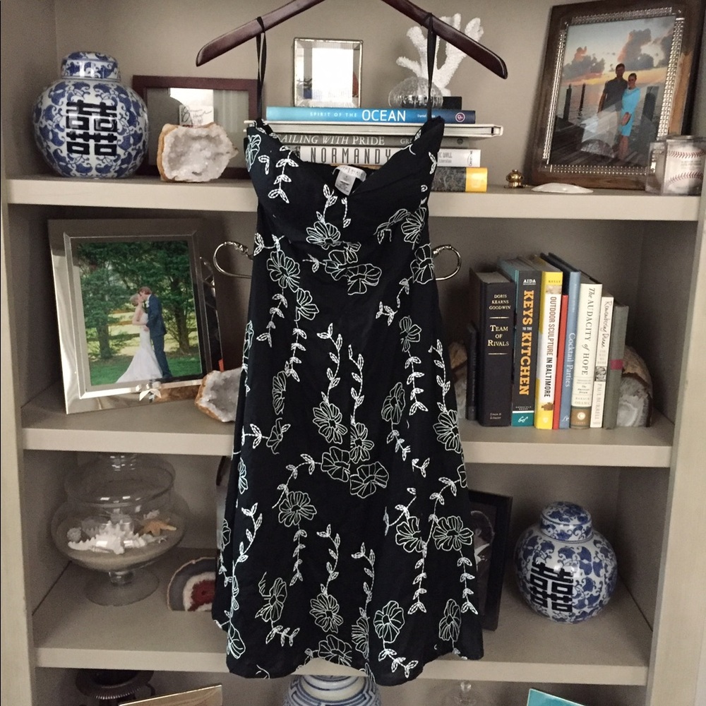 White House Black Market floral dress