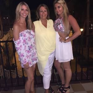 Meet your Posher, Vicky