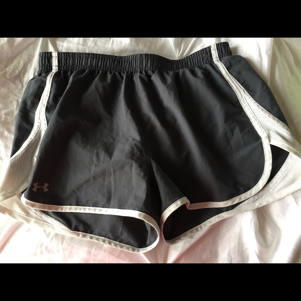Grey shorts
