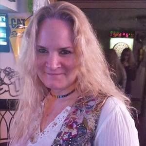 Meet your Posher, Diana