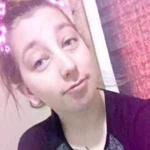 Meet your Posher, Deedee