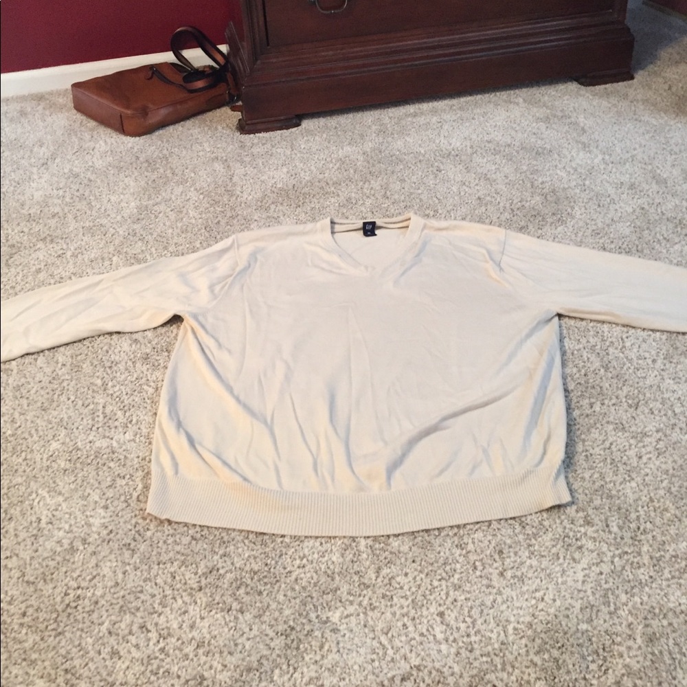 Men's XXL gap v-neck sweater
