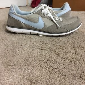 Nike Casual tennis shoes