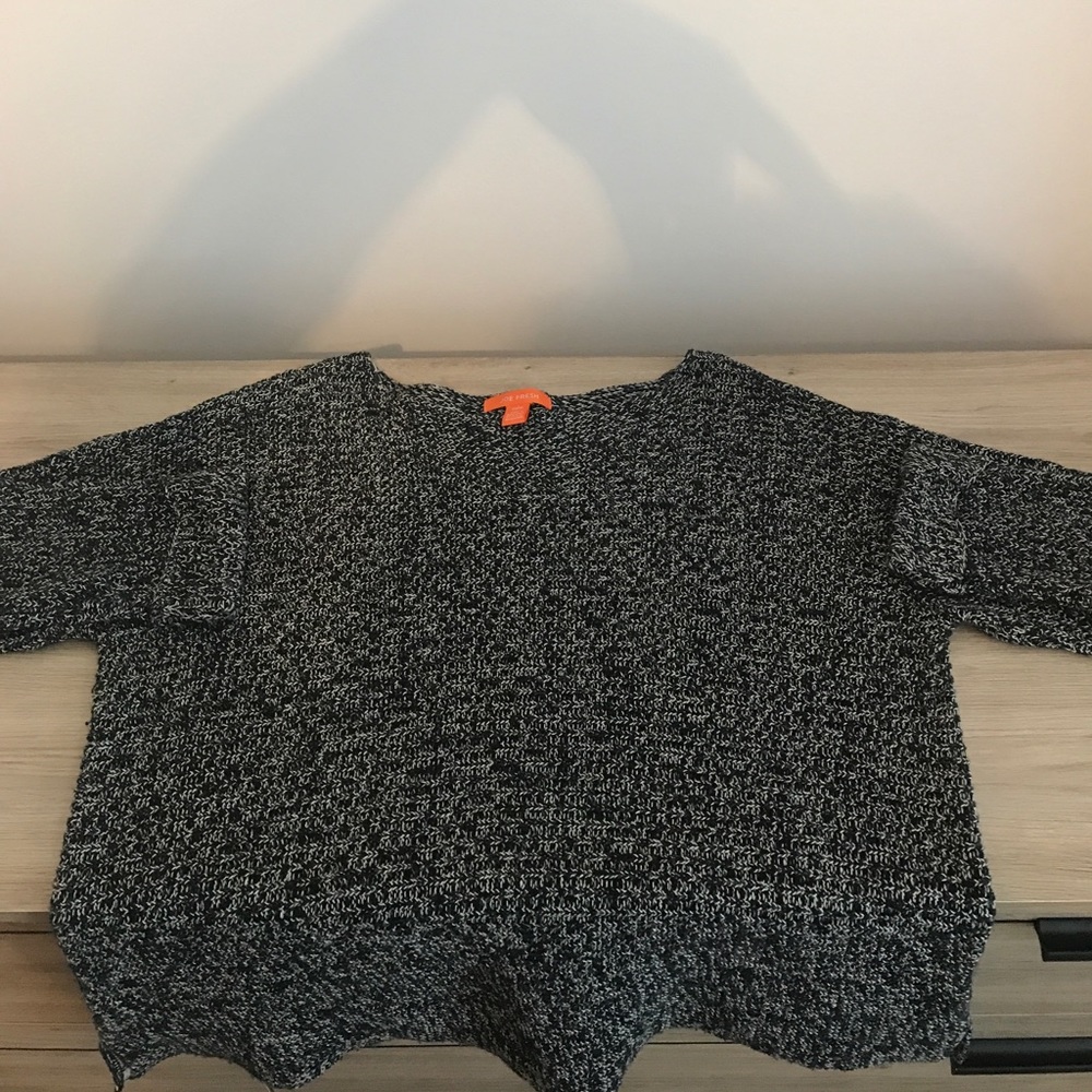 Loose Joe Fresh black and white sweater!