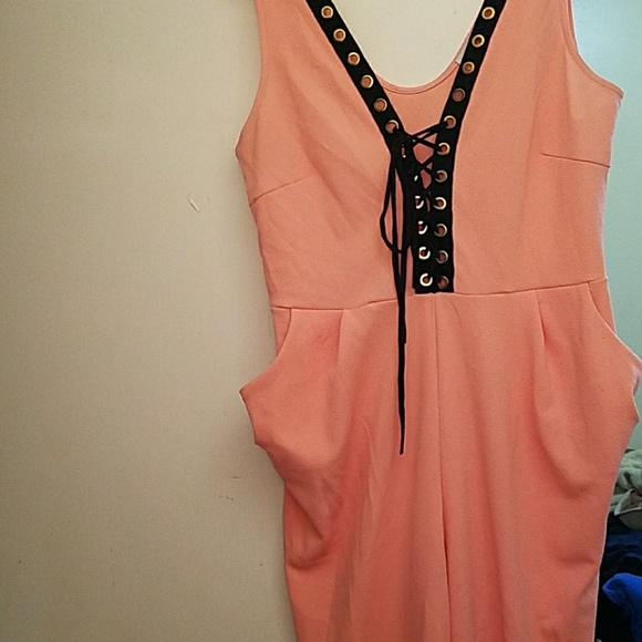 Romper - Picture 2 of 3