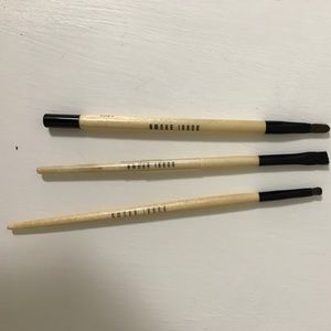 Makeup brushes
