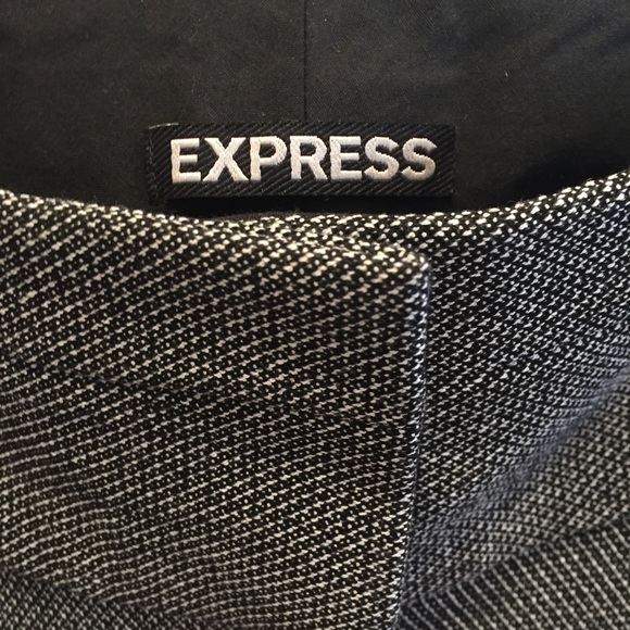 Express Suit - Picture 6 of 9