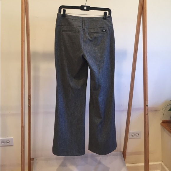 Express Suit - Picture 7 of 9