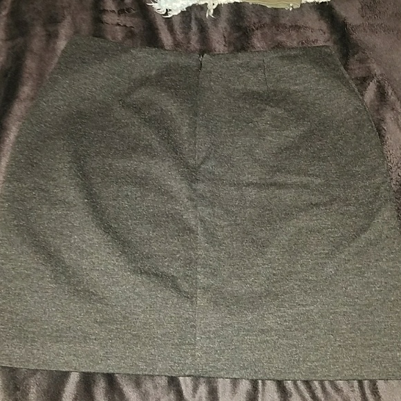 Skirt - Picture 3 of 4