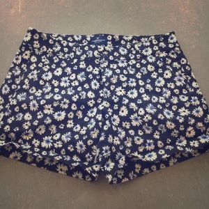American Eagle floral shorts