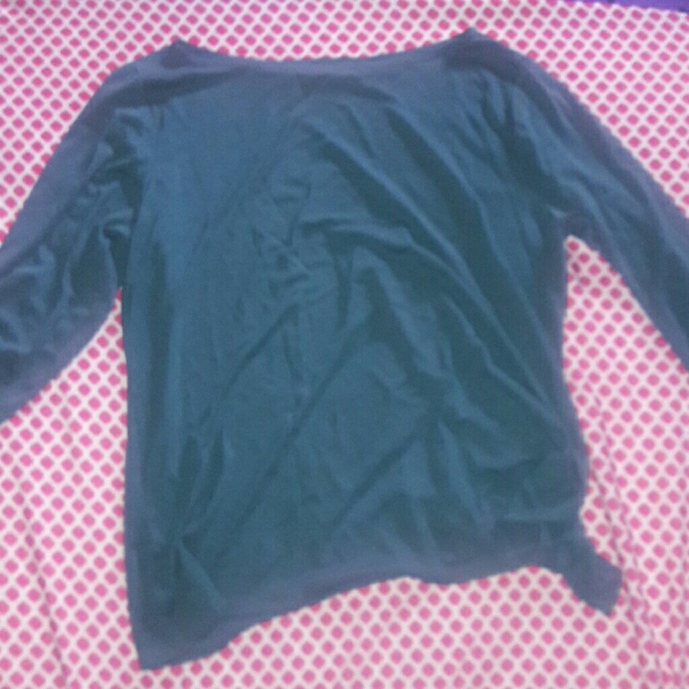 Teal top, quarter sleeves