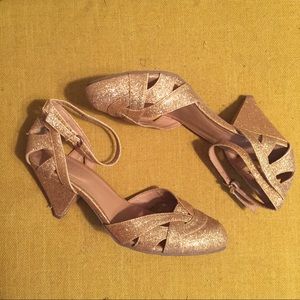 Gold Glitter Modcloth © Kitten Heels