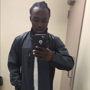 Meet your Posher, Deandre