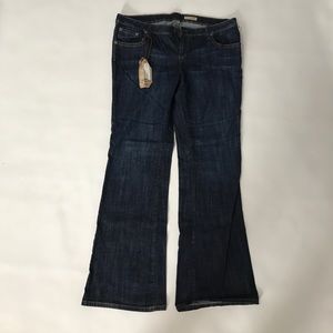 Chip and Pepper NWT flare jeans size 17