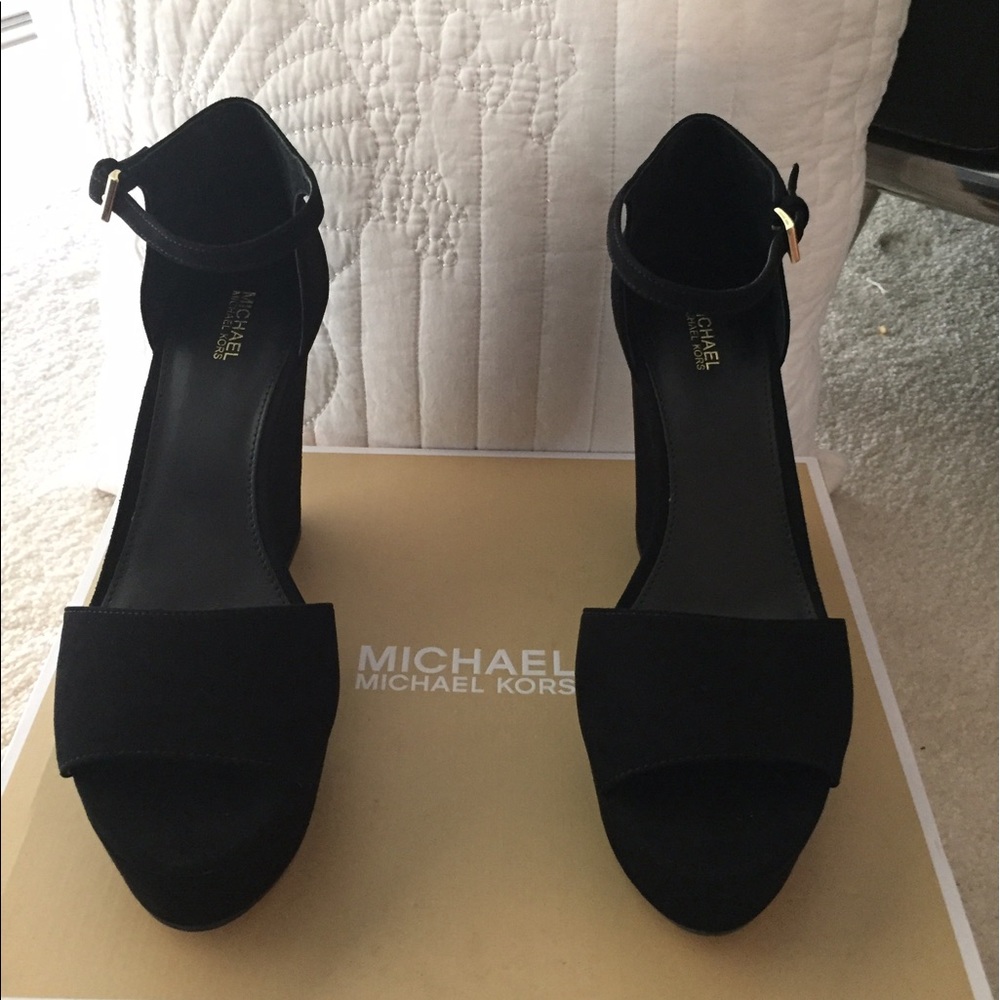 MK wedge