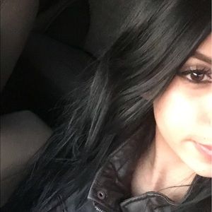 Meet your Posher, Jasmin