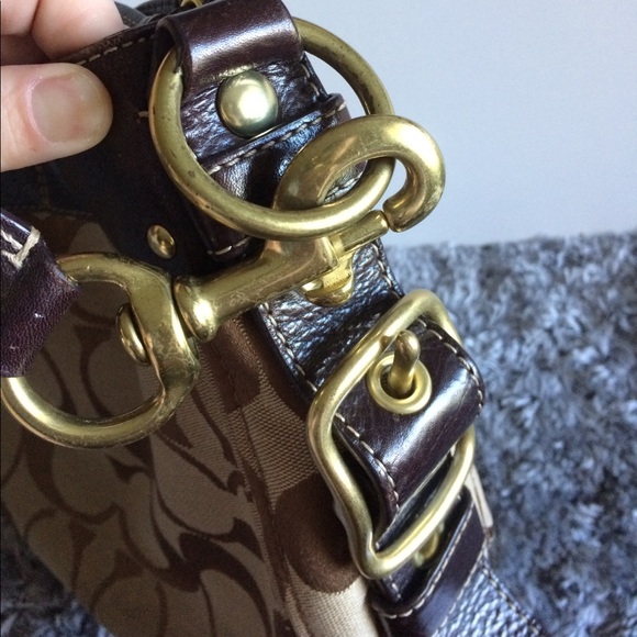 Coach CC purse - Picture 4 of 5