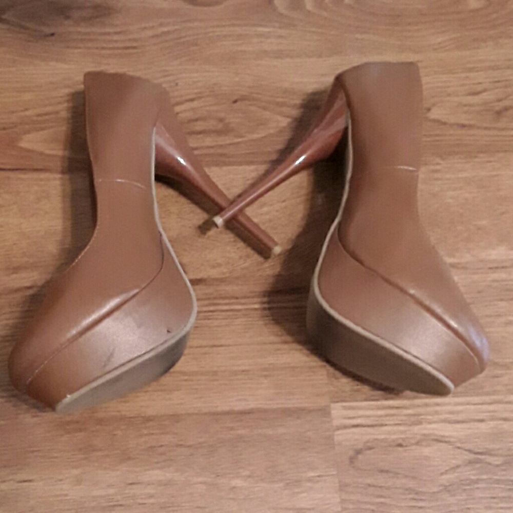 Platform heels - Picture 2 of 4