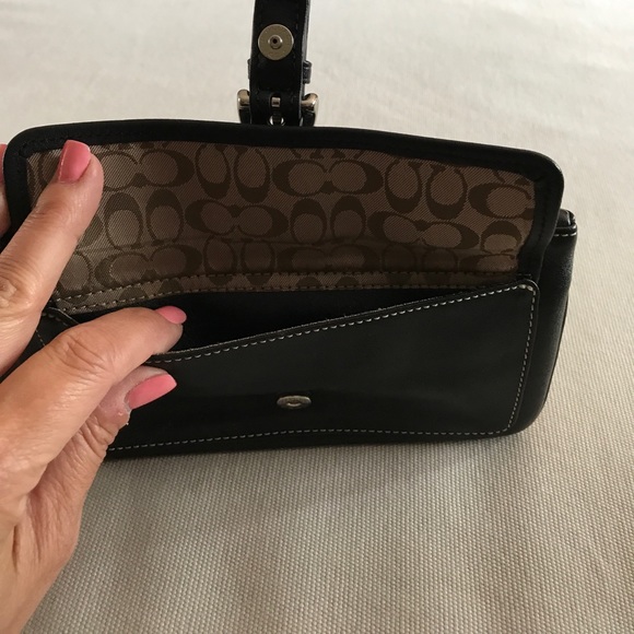 Black Coach wrist - Picture 2 of 4