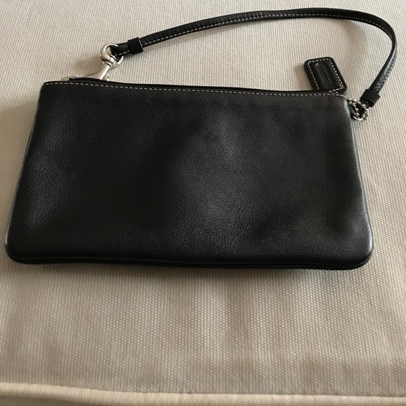 Black Coach wrist - Picture 4 of 4