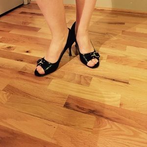 Peep-Toe Heels//Size 7