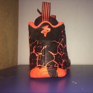 NIKE FOAMPOSITE MAGMA