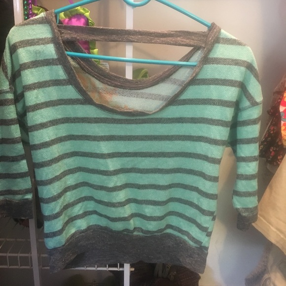 Patterned crop top - Picture 2 of 2