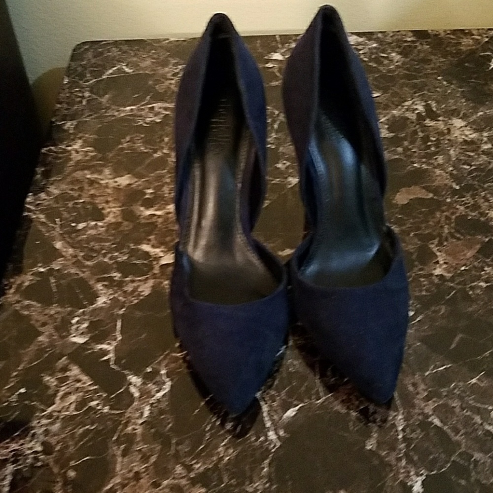 Soft suede navy heels