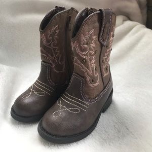 Cherokee Girl Cowboy Boots Size 6