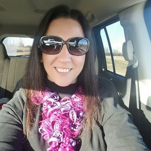 Meet your Posher, Deanna