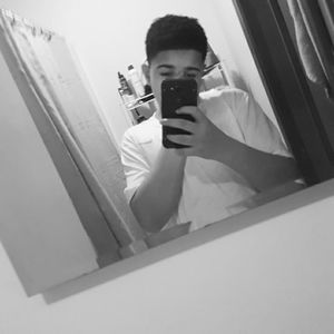 Meet your Posher, Jonathan