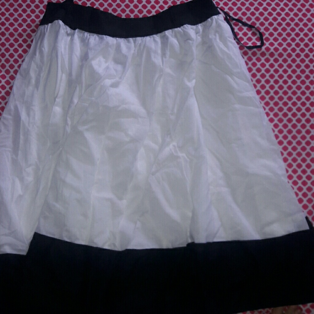 Flowy Jones New York skirt