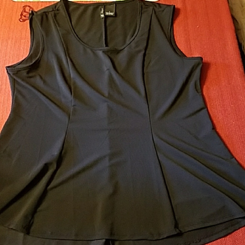 Sleeveless black top