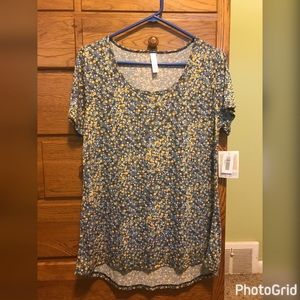 Lularoe Large Classic T perfect pattern for spring