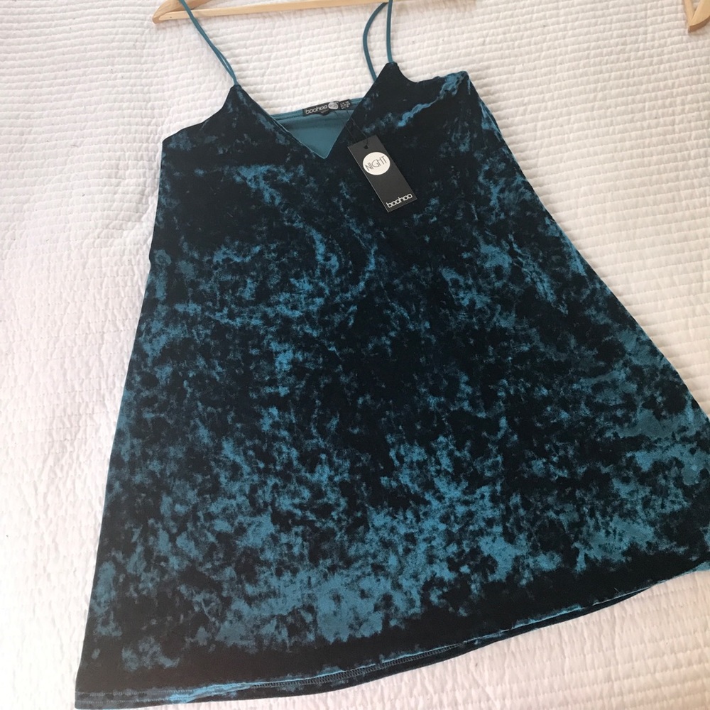 Dresses, velvet