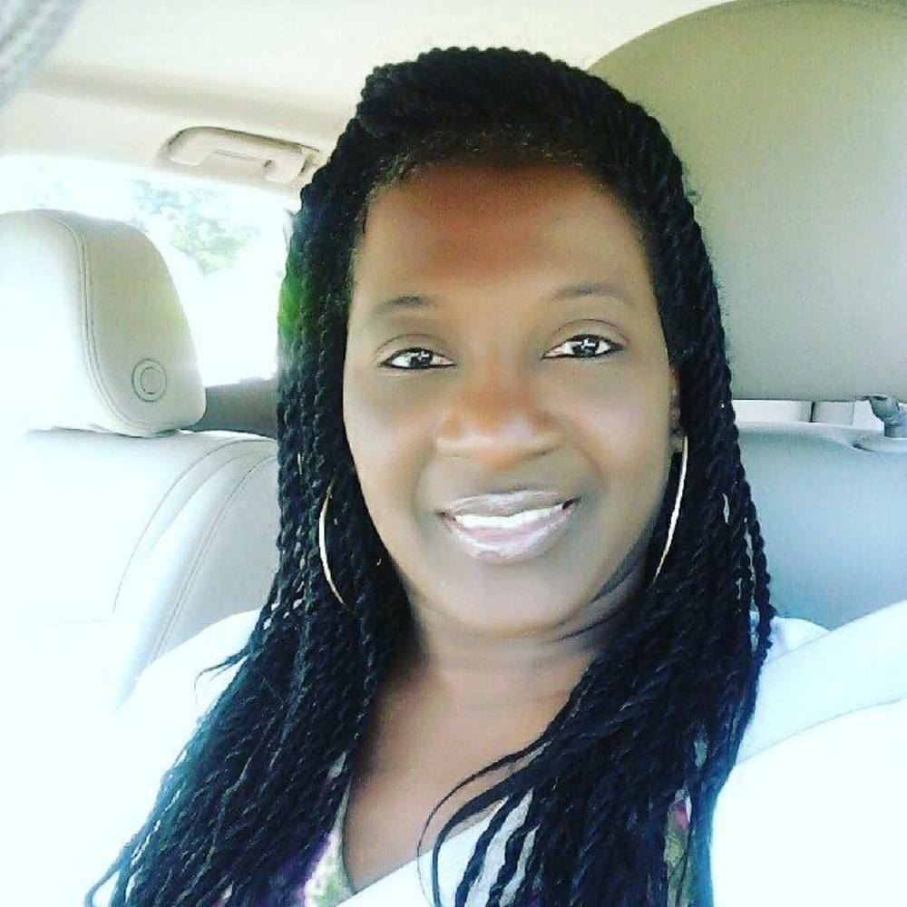 Meet your Posher, Jacqueline