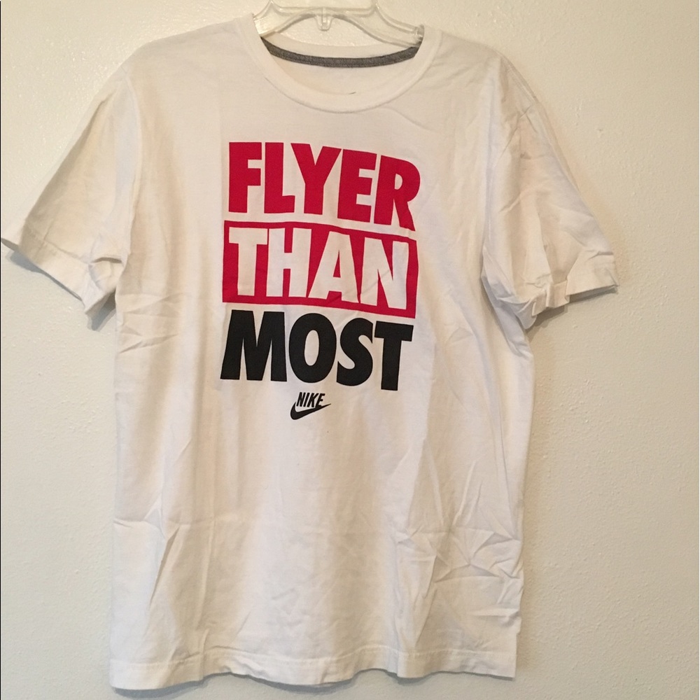 Nike tshirt